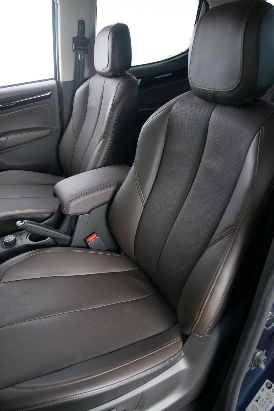 Интерьер Chevrolet S10 High Country 2016 года  (фото 36 из 37)